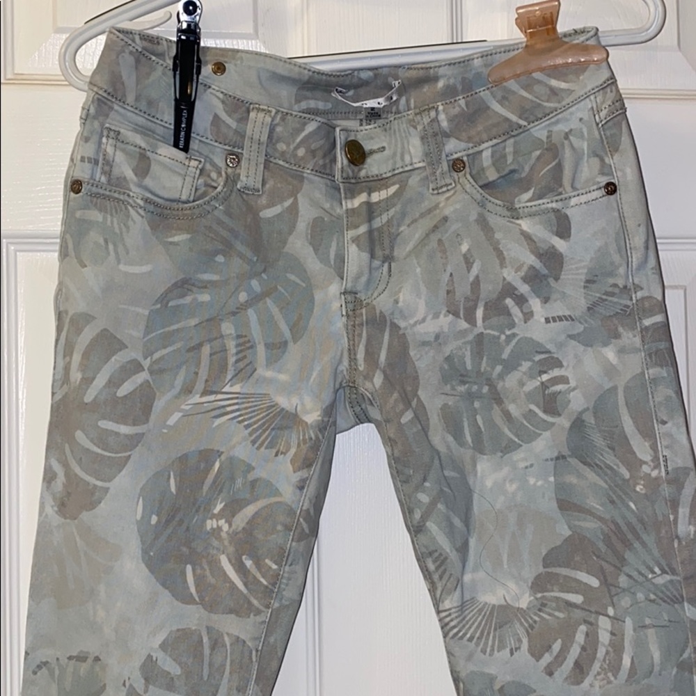 Leaf print Cabi jeans